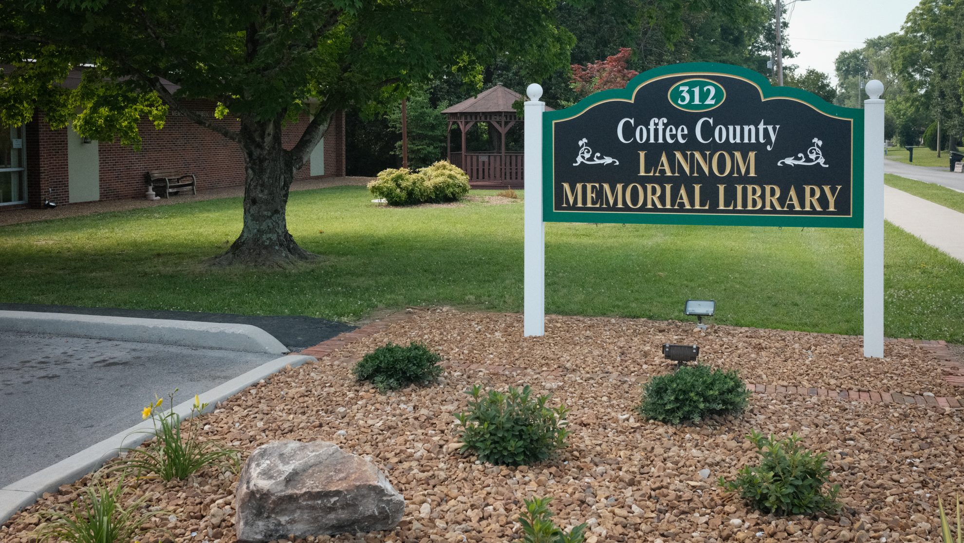 The Coffee County Lannom Memorial Library sign at 312 North Collins Street